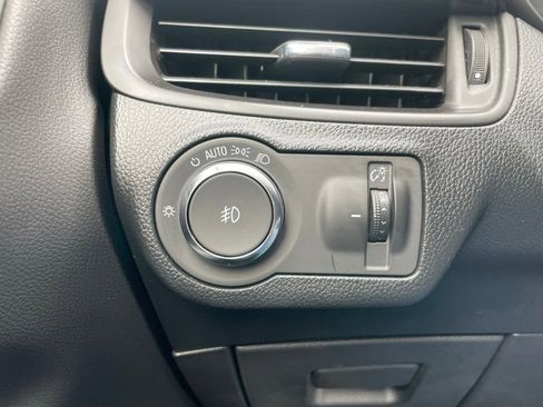Used 2019 Buick Envision Essence AWD/4WD image 47