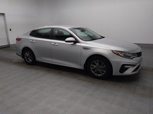 Used 2020 Kia Optima LX FWD image 11