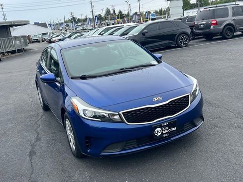 Used 2017 Kia Forte LX FWD image 5