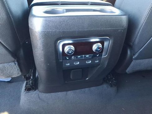 Used 2023 GMC Yukon XL Denali w/ Advanced Technology Package image 16