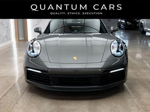 Used 2022 Porsche 911 Carrera 4S AWD/4WD image 2