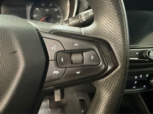 Used 2023 Chevrolet TrailBlazer LT w/ Convenience Package AWD/4WD image 19