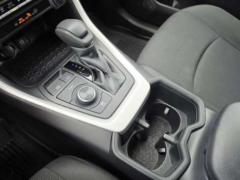 Certified 2024 Toyota RAV4 LE AWD/4WD image 23