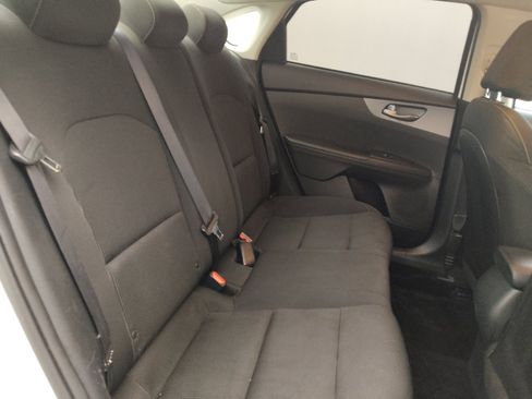 Used 2021 Kia Forte LXS FWD image 19
