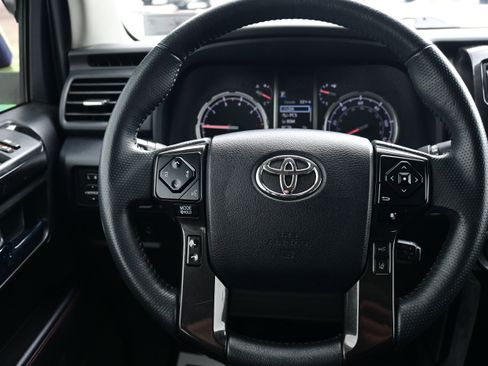 Used 2022 Toyota 4Runner TRD Off-Road Premium image 21