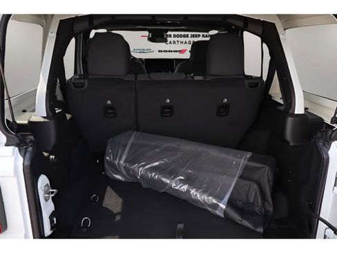 New 2026 Jeep Wrangler Unlimited Rubicon image 11