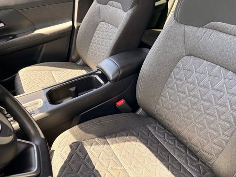 Used 2025 Nissan Kicks SV w/ Illumination Package FWD image 20