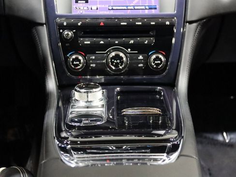 Used 2014 Jaguar XJ L Portfolio image 55