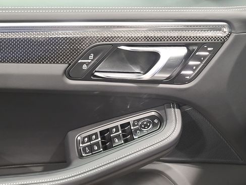 New 2026 Porsche Macan GTS image 14