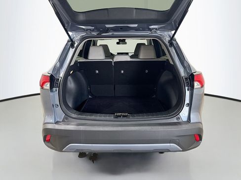 Used 2022 Toyota Corolla Cross L image 13