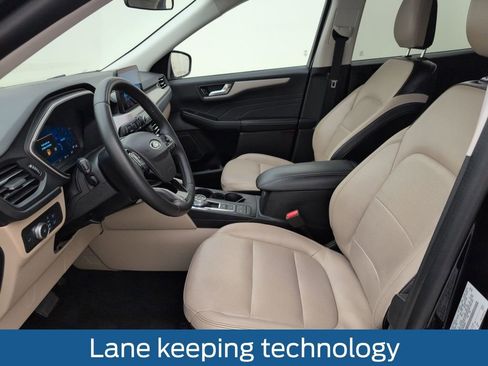 Used 2022 Ford Escape SEL w/ Technology Package image 5