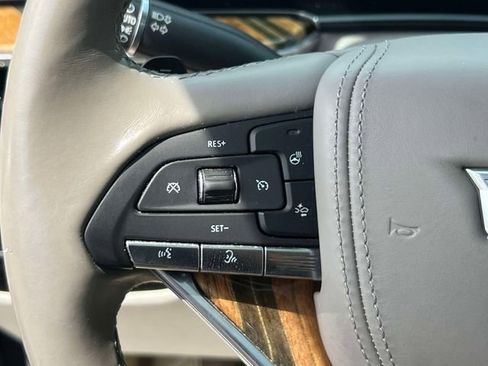 Used 2023 Cadillac Escalade ESV Sport Platinum AWD/4WD image 30