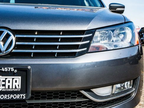 Used 2013 Volkswagen Passat 2.5 SEL Premium FWD image 9