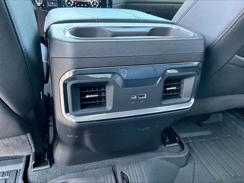 Used 2025 GMC Sierra 1500 Elevation w/ Elevation Premium Package AWD/4WD image 10