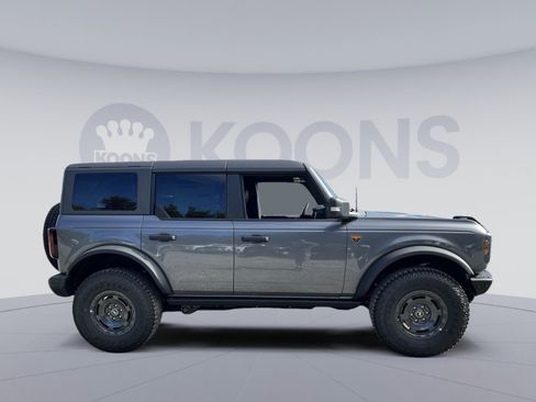 New 2025 Ford Bronco Badlands image 8