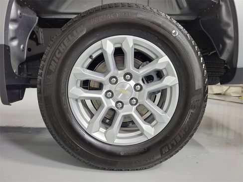 Used 2023 Chevrolet Silverado 1500 LT image 8