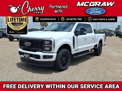 New 2026 Ford F250 Lariat w/ Black Appearance Package