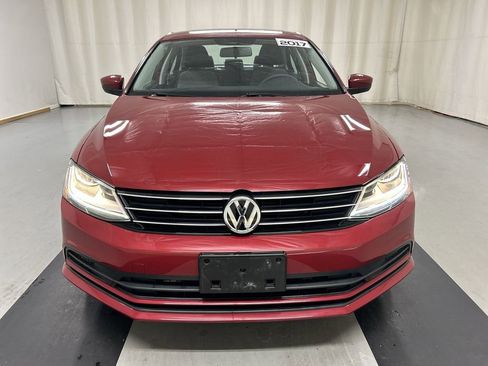 Used 2017 Volkswagen Jetta S image 3