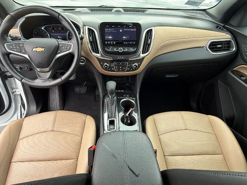 Used 2022 Chevrolet Equinox Premier image 26