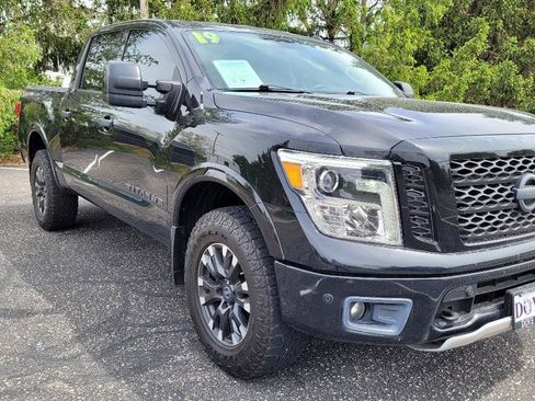 Used 2019 Nissan Titan PRO-4X w/ Pro-4x Utility Package AWD/4WD image 6