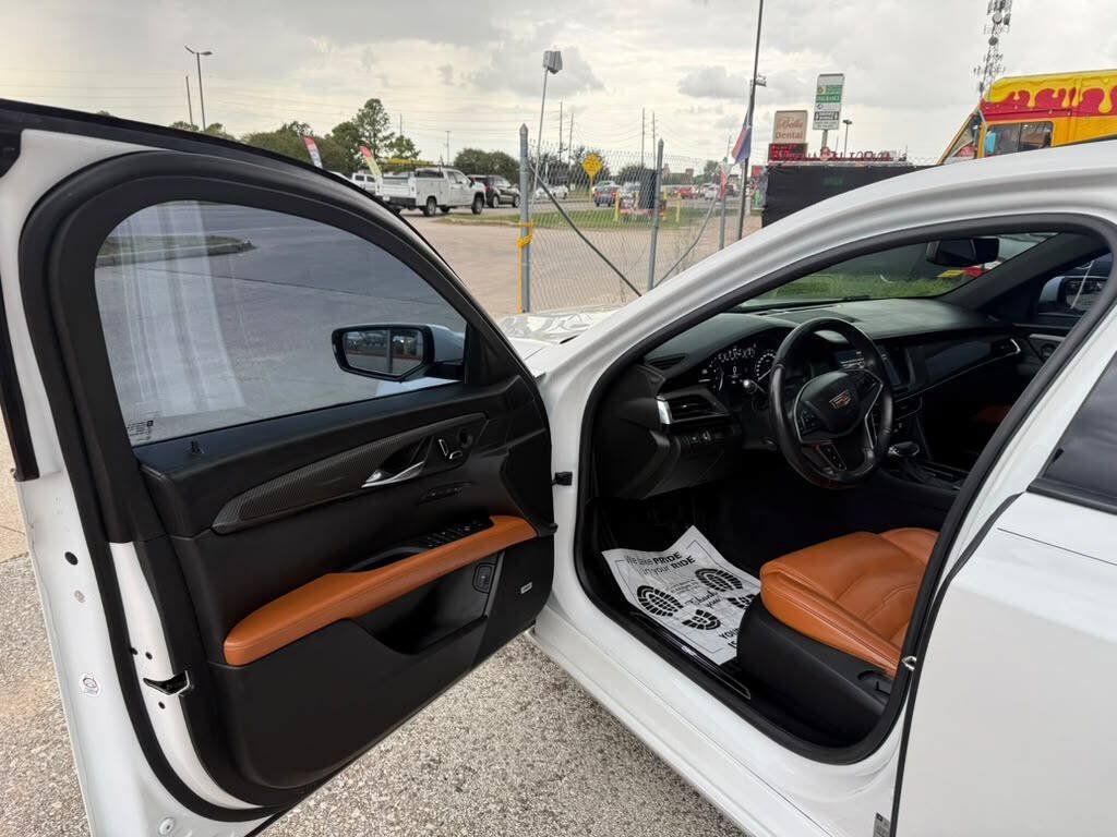 Used 2018 Cadillac CT6 Luxury RWD image 28