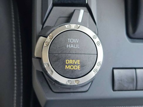 Used 2025 Toyota Tacoma TRD Sport w/ TRD Sport Upgrade Package AWD/4WD image 36