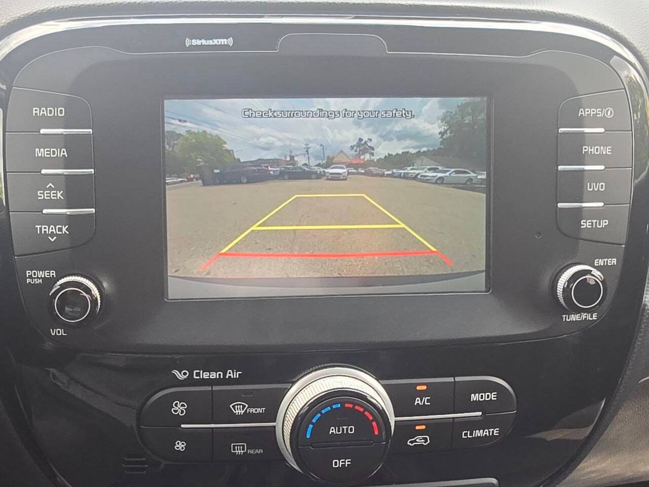 Used 2018 Kia Soul ! w/ Tech Package FWD image 27