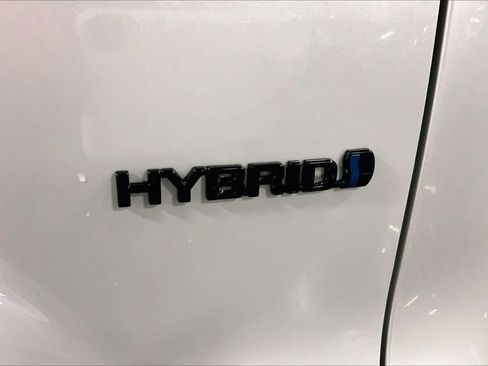 Used 2024 Toyota Corolla Cross AWD Hybrid image 10