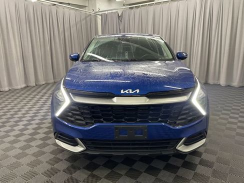 Used 2023 Kia Sportage EX image 2