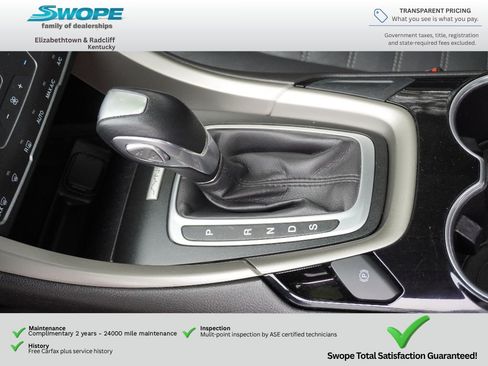 Used 2015 Ford Fusion SE w/ Equipment Group 202A FWD image 23
