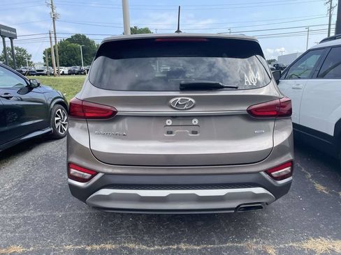 Used 2019 Hyundai Santa Fe SE AWD/4WD image 5