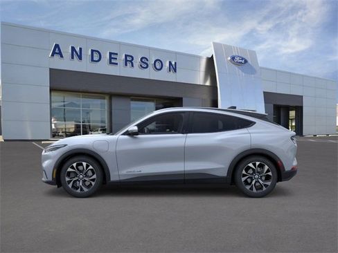 Used 2024 Ford Mustang Mach-E Select image 3