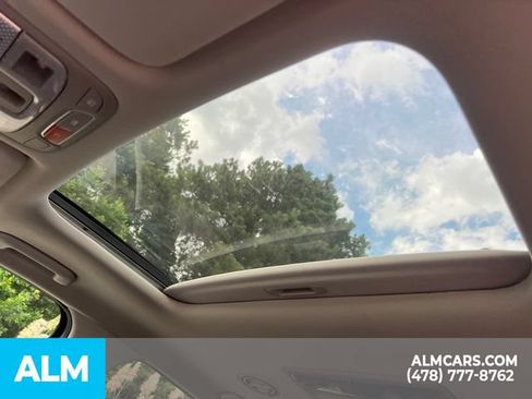 Used 2025 Kia Telluride S FWD image 32