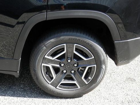 New 2026 Jeep Cherokee Limited AWD/4WD image 12