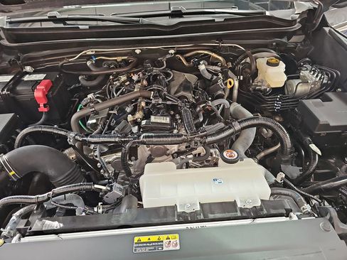 Used 2025 Toyota Tacoma TRD Off-Road image 30