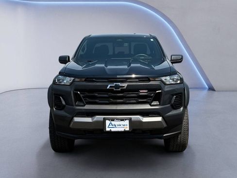 Used 2024 Chevrolet Colorado Trail Boss AWD/4WD image 8