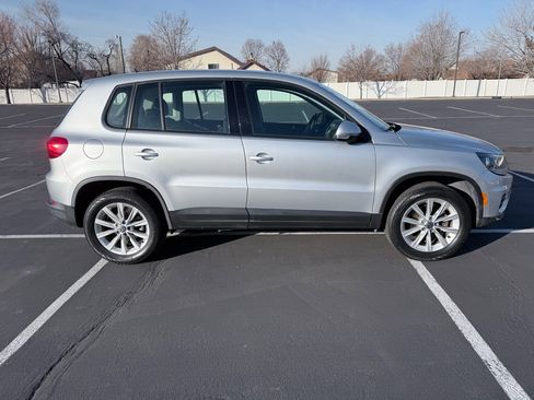 Used 2017 Volkswagen Tiguan Limited image 6