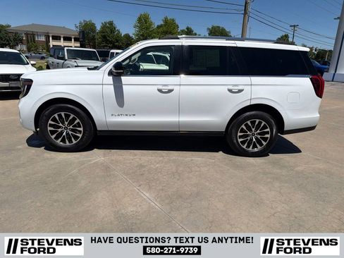 Used 2025 Ford Expedition Platinum AWD/4WD image 7