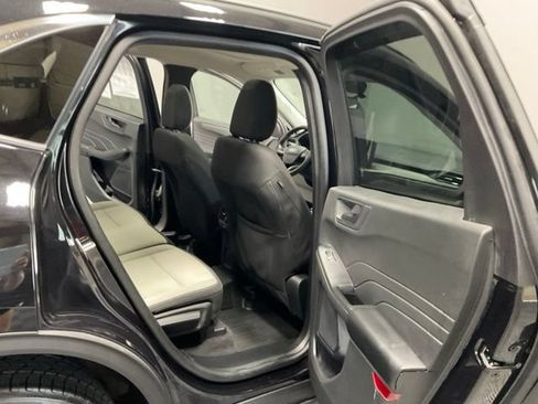 Used 2023 Ford Escape Active w/ Tech Pack #1 AWD/4WD image 26