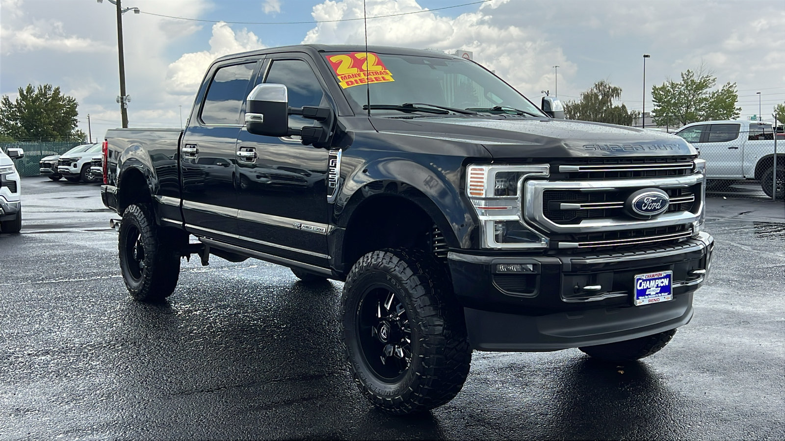 Used 2022 Ford F350 Platinum AWD/4WD image 3