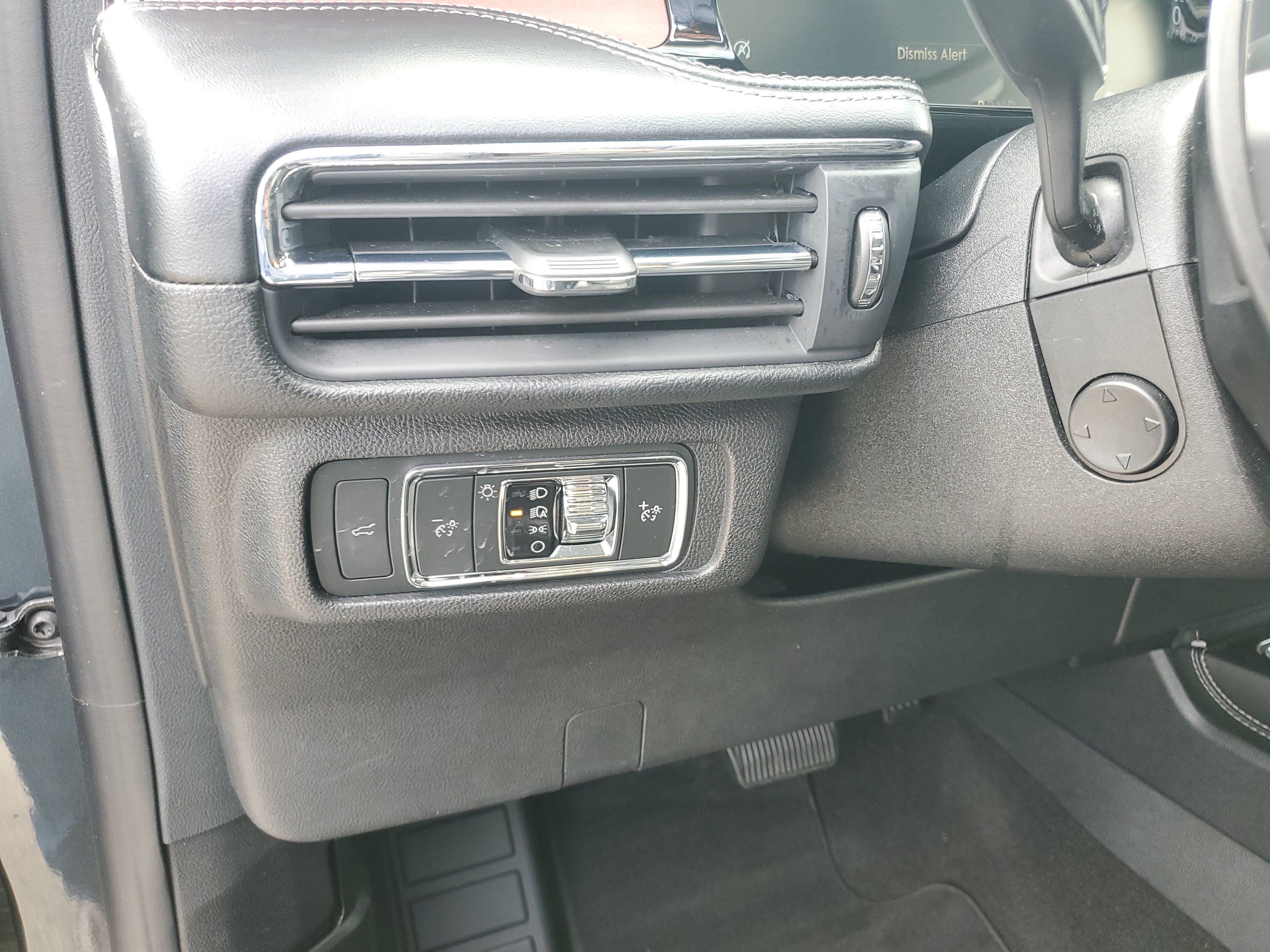 Used 2022 Lincoln Corsair Reserve FWD image 18