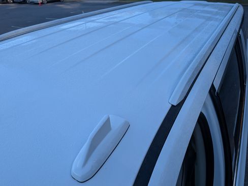 Used 2023 GMC Yukon XL Denali image 14