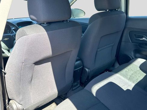 Used 2014 Chevrolet Cruze LT FWD image 17