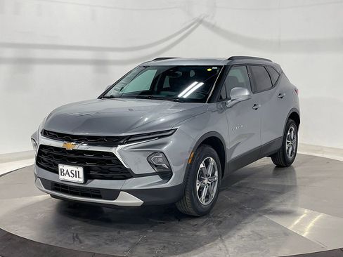 Used 2024 Chevrolet Blazer LT w/ Convenience Package image 8