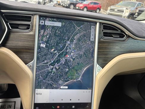 Used 2016 Tesla Model S 75D image 21