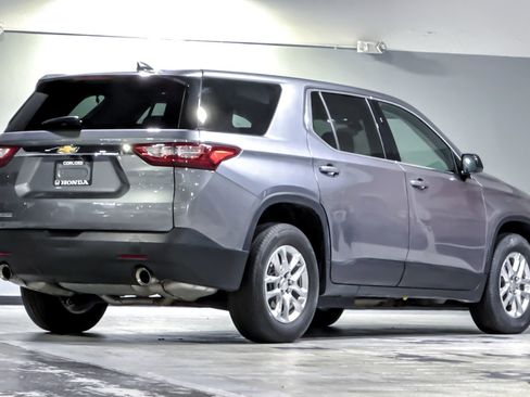 Used 2020 Chevrolet Traverse LS image 8