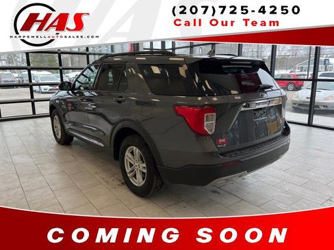 Used 2020 Ford Explorer XLT w/ Equipment Group 202A AWD/4WD image 3