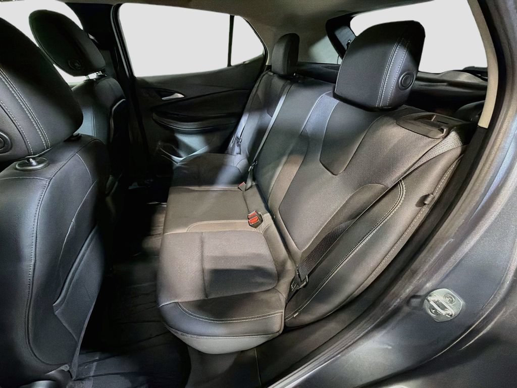 Used 2022 Buick Encore GX Preferred w/ Sport Touring Package FWD image 24