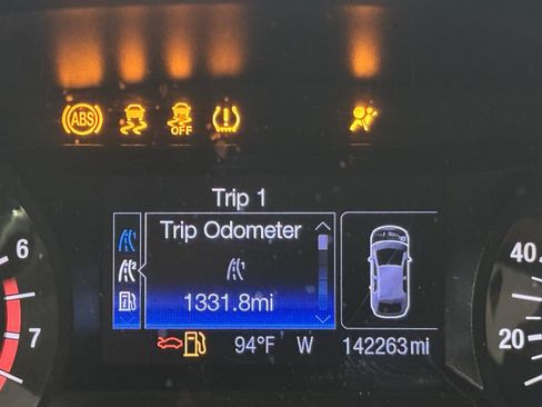 Used 2013 Ford Fusion SE FWD image 18