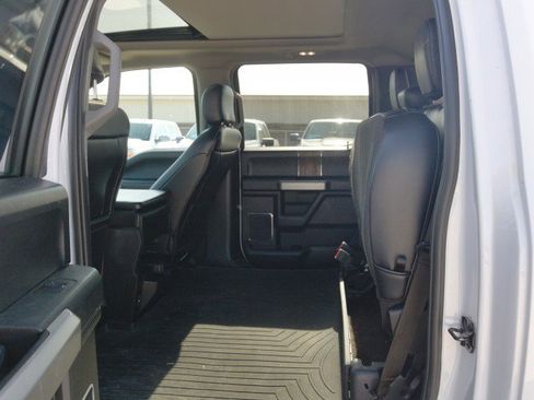 Used 2020 Ford F150 Lariat image 33